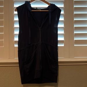 Athleta navy blue sleeveless jacket